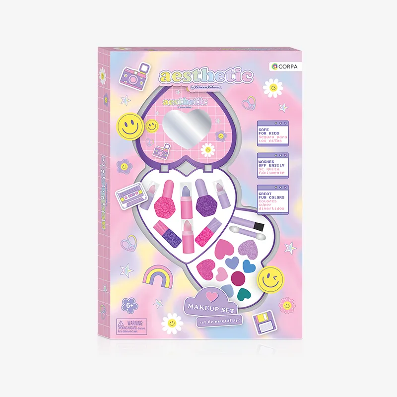 3 Decks Heart MakeUp Case, Aesthetic