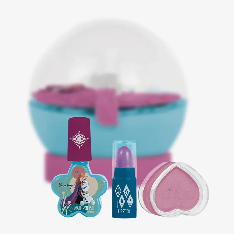 Magical Crystal Ball With Makeup, Photo 8 of 8