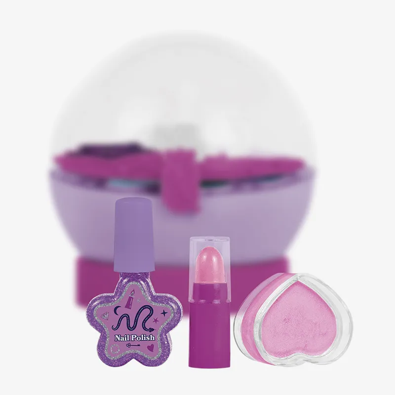 Magical Crystal Ball With Makeup, Photo 8 of 8